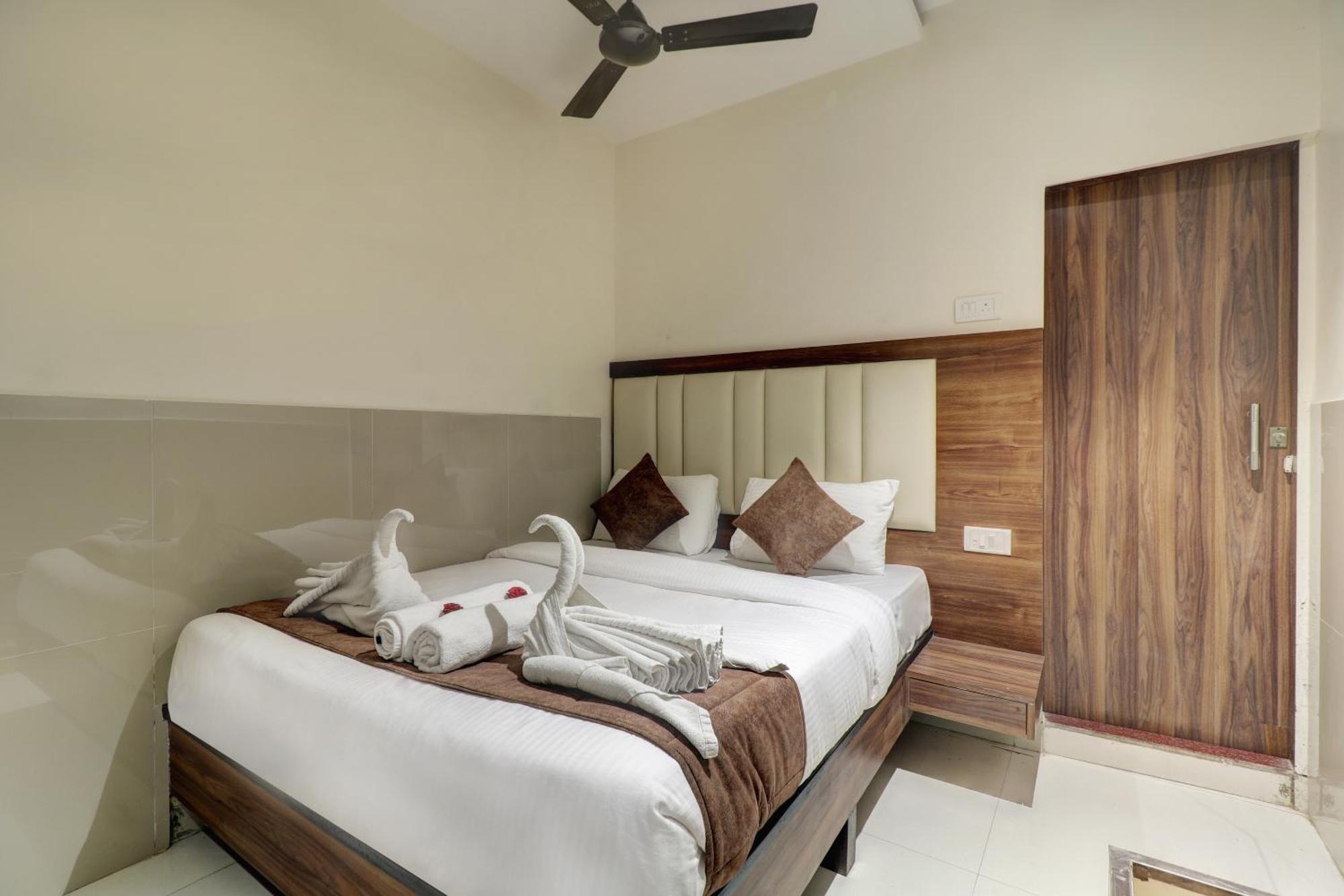 New Parimeet Residency Hotel Navi Mumbai Exterior photo